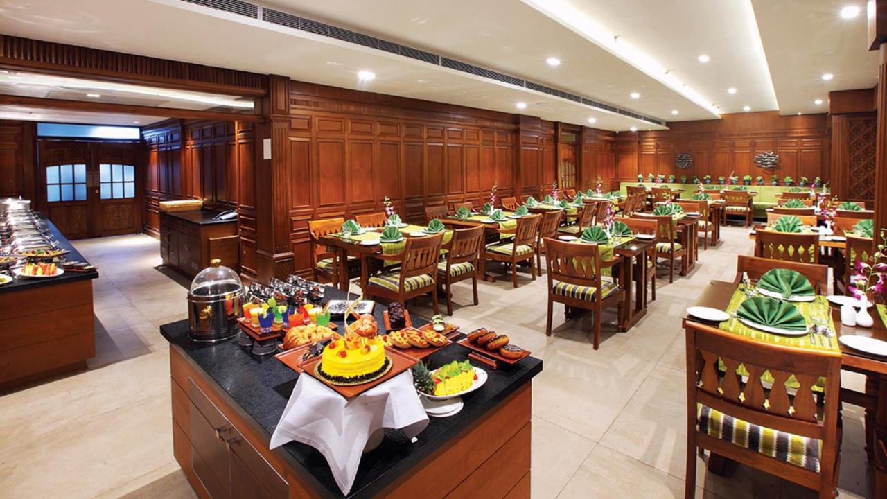 Hotel Le Maritime, Kochi By Westbridge Exteriér fotografie